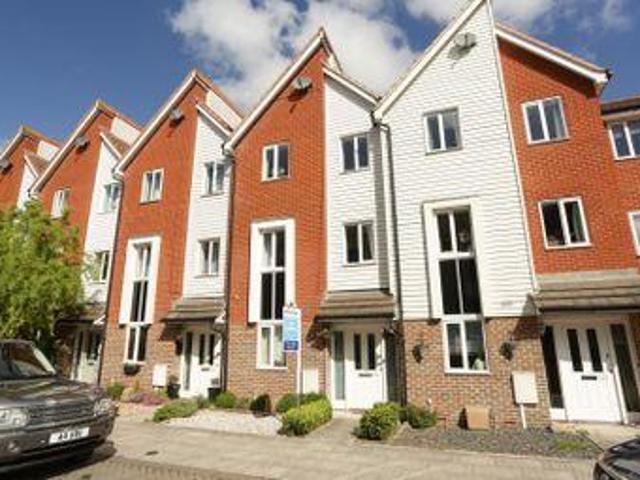 House for sale in Oad Street, Kent