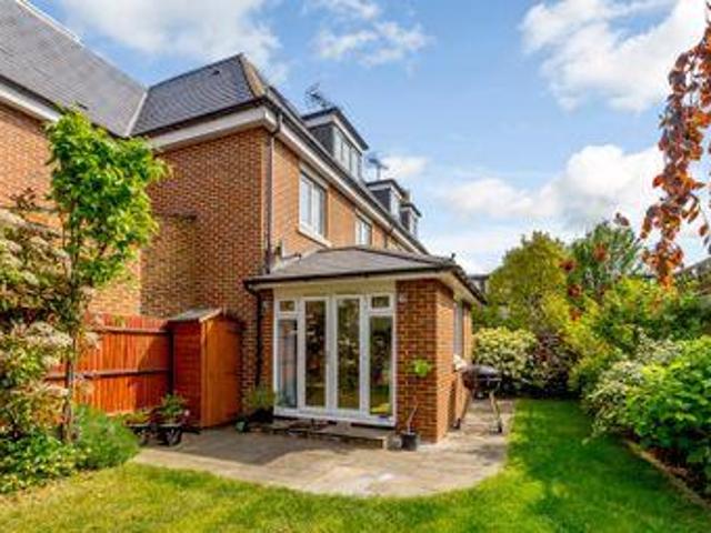 House for sale in Royal Borough of Kingston upon Thames, Greater London