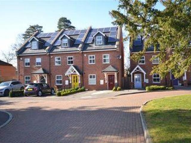 House for sale in Crowthorne