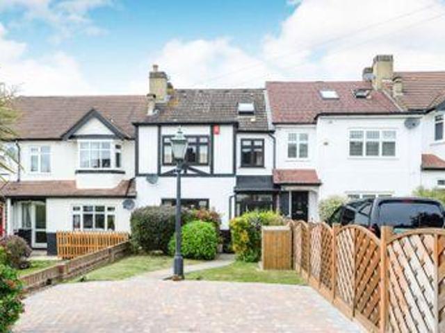 House for sale in West Wickham, Greater London