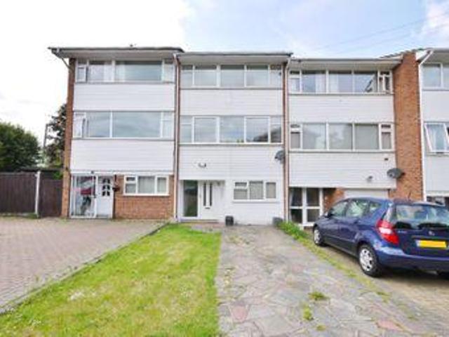 House for sale in Navestock Side