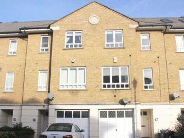 House for sale in Kingston Upon Thames, Greater London
