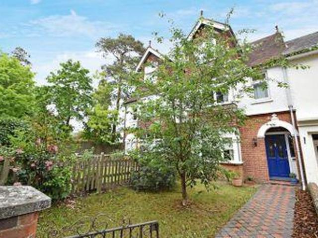 House for sale in The Butts, Kent