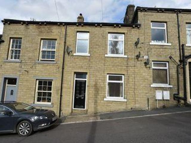 House for sale in Halifax, Calderdale