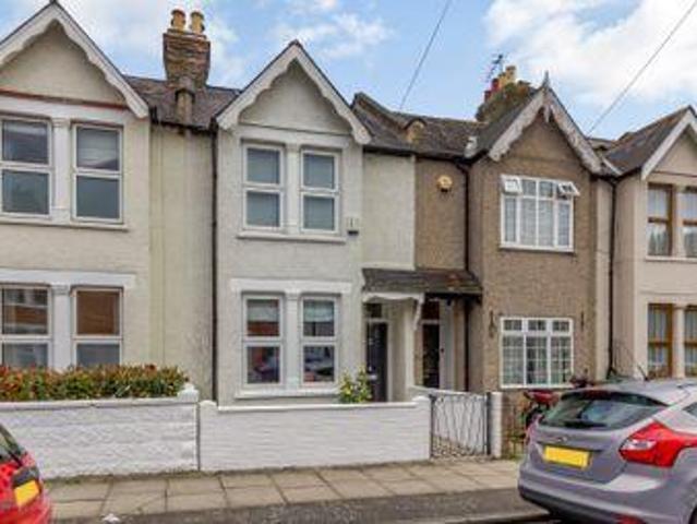House for sale in New Malden, Greater London