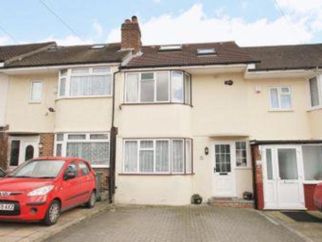 House for sale in Northolt, Greater London