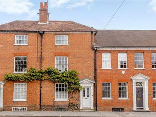 House for sale in Fole, Surrey