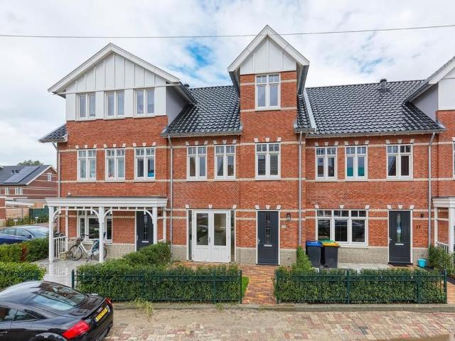 Woning te huur in Loosduinen, Zuid Holland