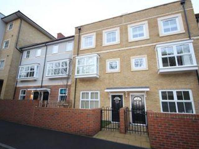 House for rent in Fole, Surrey