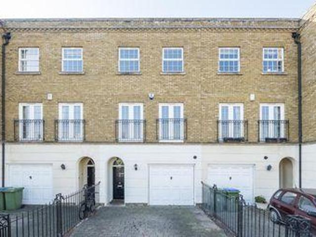 House for rent in Blackhills, Surrey