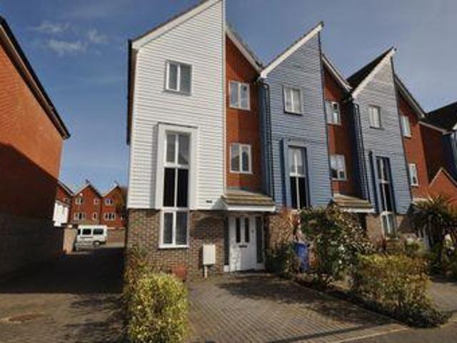House for rent in Oad Street, Kent