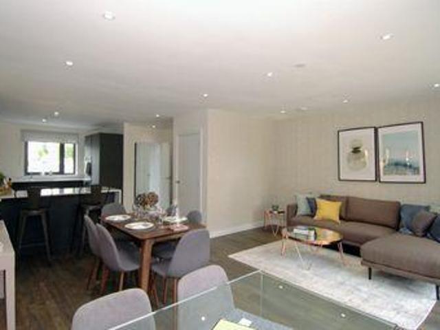 House for rent in Surrey