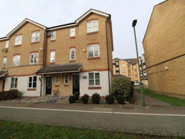 House for rent in Pouchen End, Hertfordshire