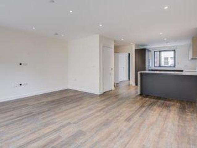 House for rent in Surrey