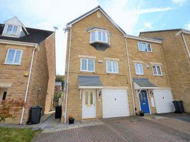 House for sale in Huddersfield, Kirklees