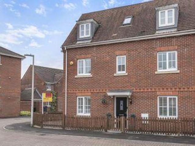 House for sale in Thatcham, West Berkshire