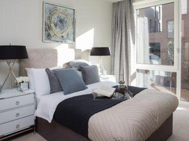 House for sale in Brentford End, Greater London
