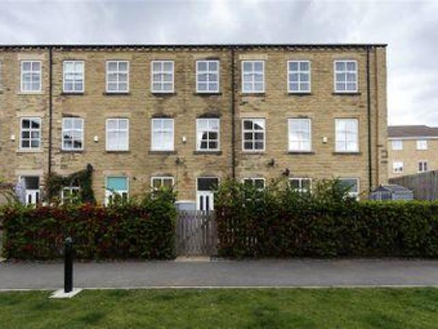House for sale in Heckmondwike, West Yorkshire