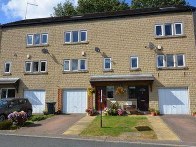 House for sale in Holmfirth, West Yorkshire