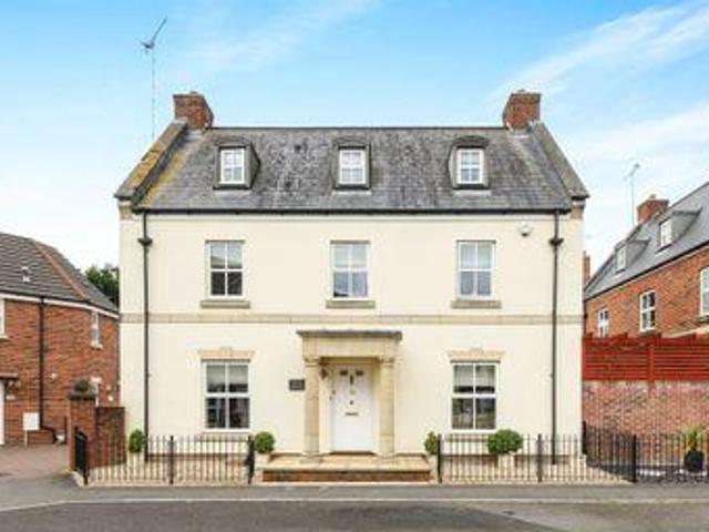 House for sale in Yeovil, Somerset