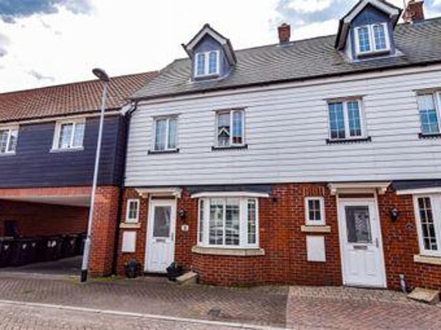 House for sale in Duton Hill