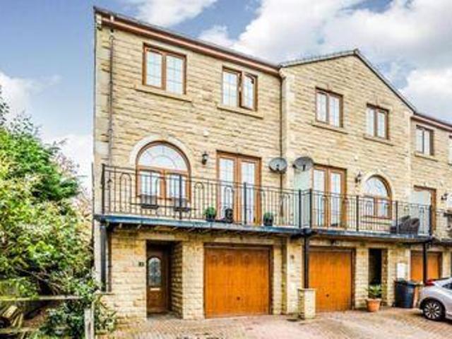 House for sale in Mirfield, West Yorkshire