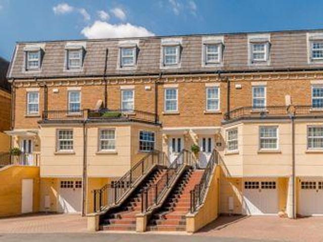 House for sale in Weybridge, Elmbridge
