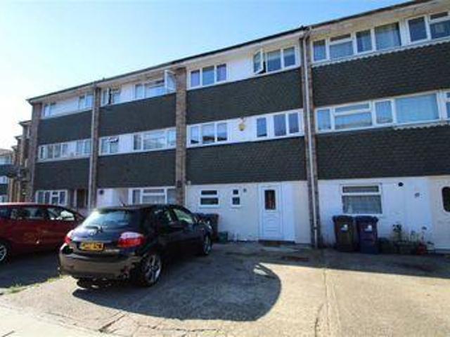 House for sale in Northolt, Greater London