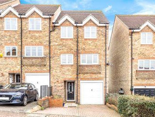 House for sale in Batchworth, Hertfordshire