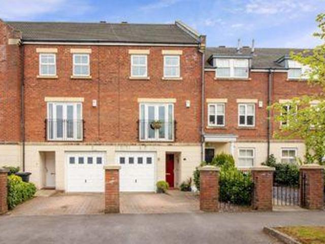 House for sale in Harrogate, North Yorkshire