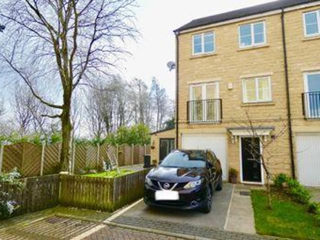 House for sale in Halifax, Calderdale