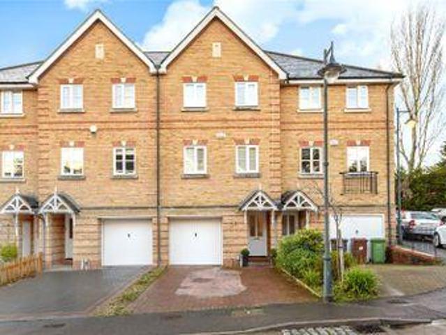 House for sale in Bushey