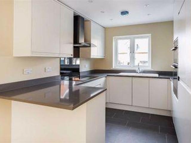 House for sale in Fole, Surrey