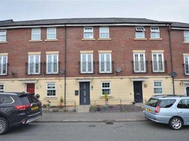 House for sale in Gloucester, Gloucestershire