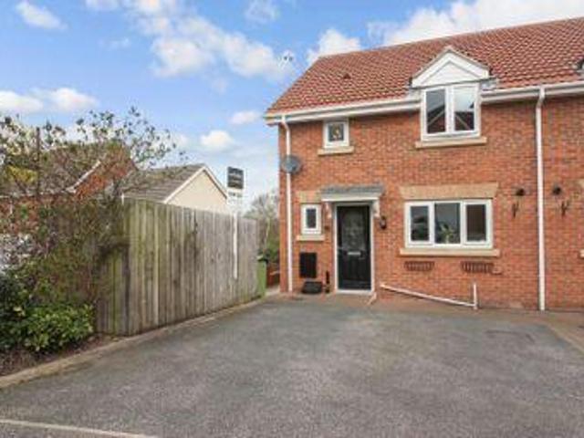 House for sale in Knottingley, West Yorkshire