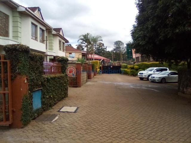 Townhouse for sale in Lavington, Kiambu