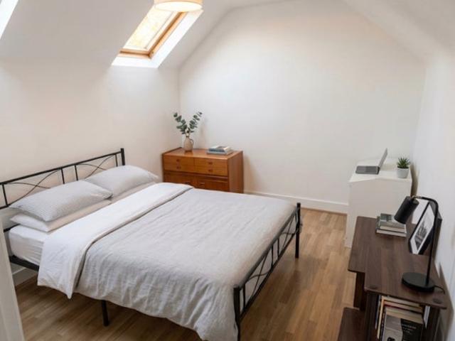 Apartment for rent in Victoria, Greater London