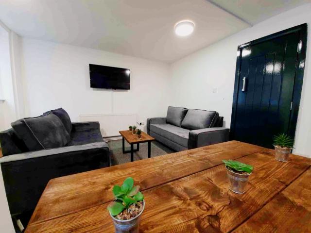 Apartment for rent in Calderstones
