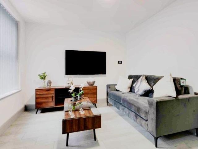 Apartment for rent in Calderstones
