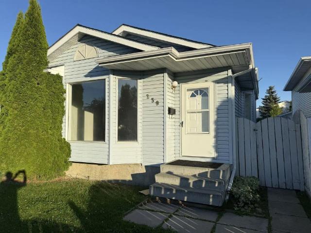 House for rent in Burnewood, Edmonton