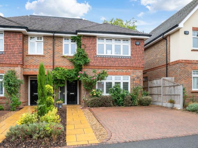 House for rent in Nork, Red Hill