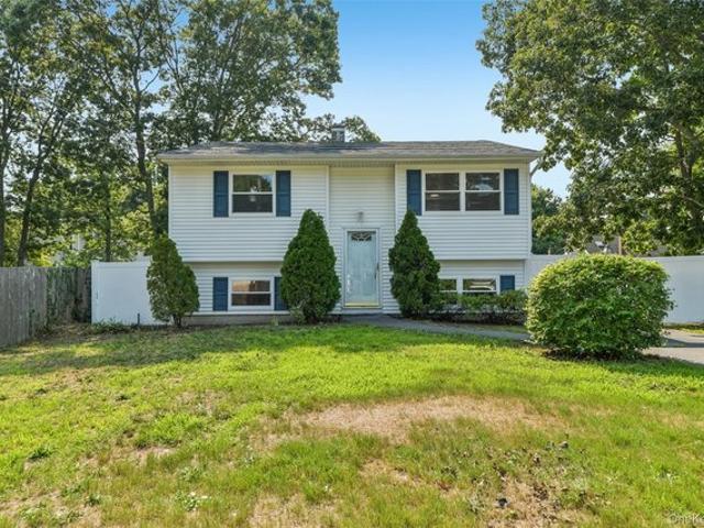 House for sale in Centereach, New York