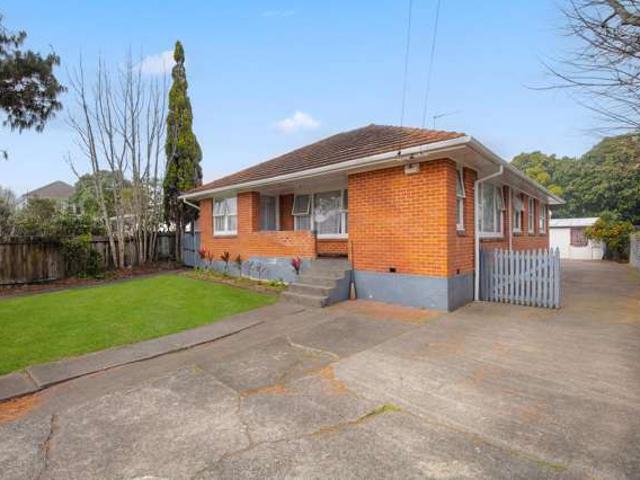 House for sale in Balmoral