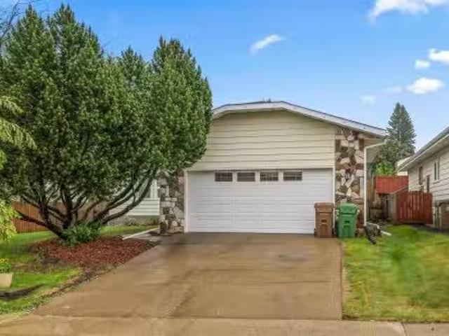 House for sale in Saint Albert, Alberta