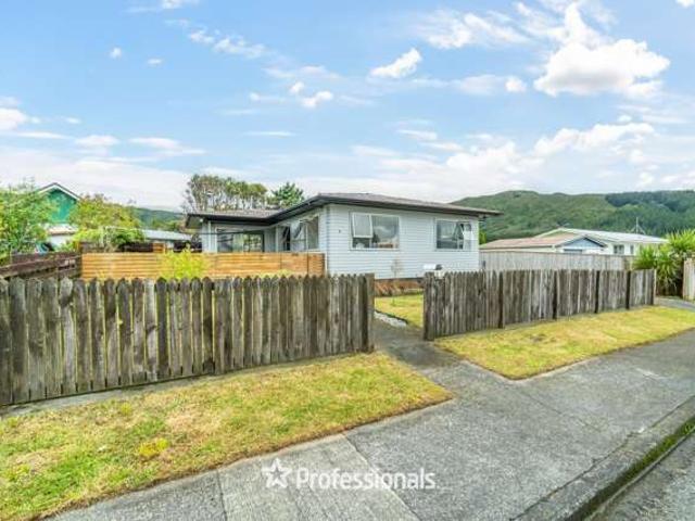House for sale in Days Bay, Wellington