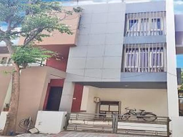 House for sale in Ahmadabad, Gujarat