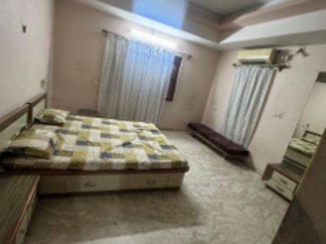Property for rent in Ahmadabad, Gujarat
