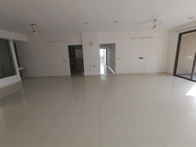 Flat for sale in Ambawadi - Ahmedabad, Gujarat