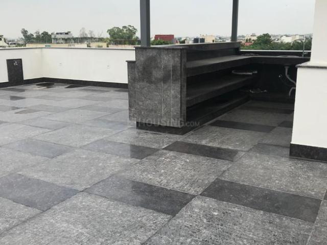 Flat for rent in Deri