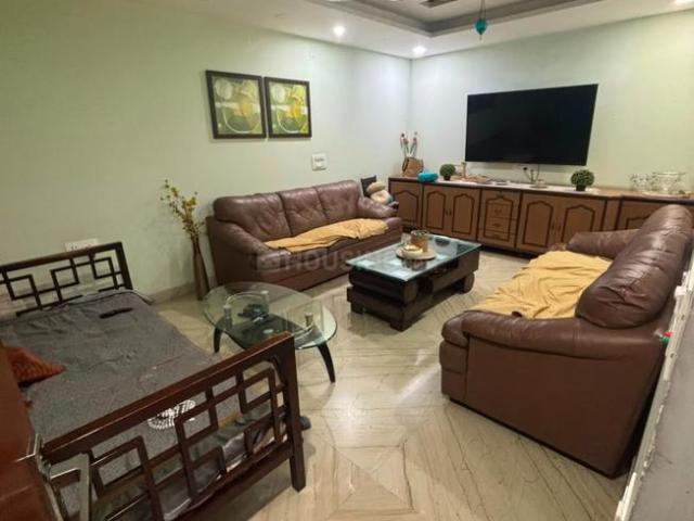 Flat for sale in North West Delhi, Deri